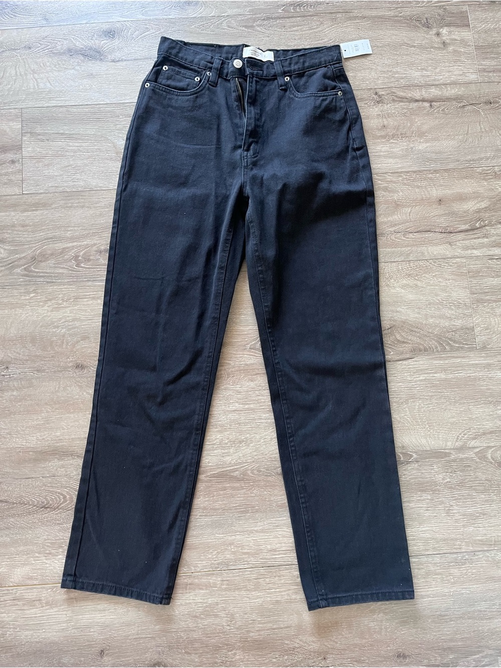 Women’s Curvy High-Rise Straight Jeans